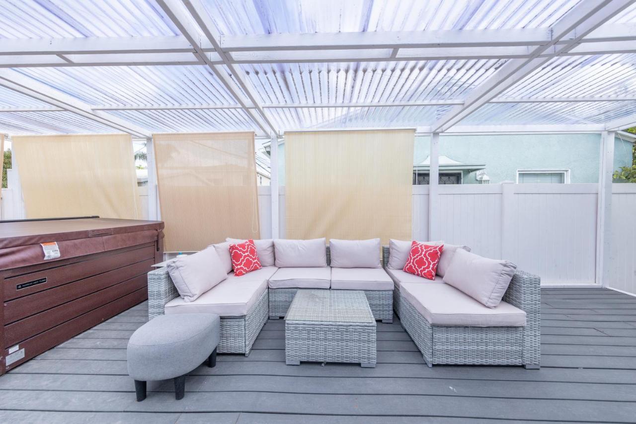 Luxury Villa With Hot Tub! Walk To Beach & Bars Long Beach Exteriör bild